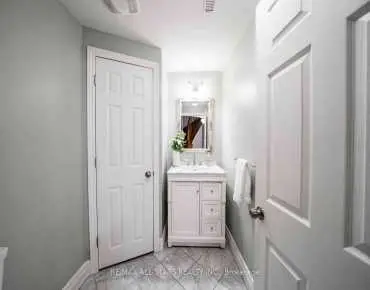 1 Alderwood St Stouffville, Whitchurch-Stouffville 4 beds 4 baths 2 garage $1.29M
