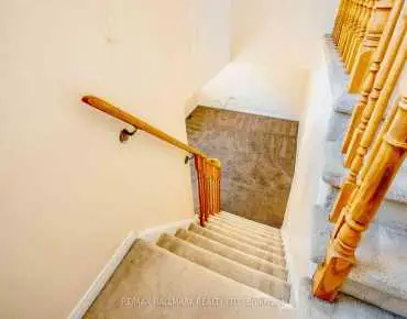 384 Flagstone Way Woodland Hill, Newmarket 3 beds 4 baths 1 garage $788K
