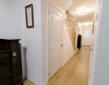 
102 Roy Grove Way <a href='https://luckyalan.com/community.php?community=Markham:Greensborough'>Greensborough, Markham</a> 3 beds 3 baths 1 garage $739K