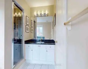 19 Fred Mclaren Blvd <a href='https://luckyalan.com/community.php?community=Markham:Wismer'>Wismer, Markham</a> 4 beds 5 baths 1 garage $1.32M