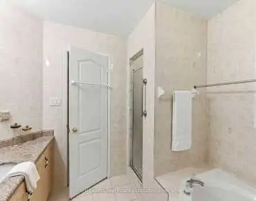 17 Walden St <a href='https://luckyalan.com/community.php?community=Markham:Middlefield'>Middlefield, Markham</a> 4 beds 5 baths 2 garage $1.75M
