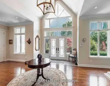 220 Old Yonge St Aurora Village, Aurora 5 beds 4 baths 4 garage $2.989M
