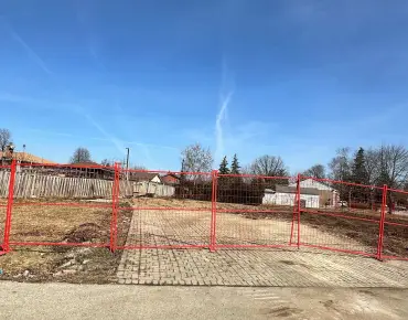 
86 Agincourt Rd <a href='https://luckyalan.com/community.php?community=Vaughan:West Woodbridge'>West Woodbridge, Vaughan</a> 3 beds 4 baths 1 garage $879K