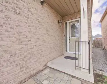 484 Menczel Cres Summerhill Estates, Newmarket 4 beds 3 baths 2 garage $1.19M

