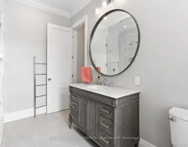 197 Sherwood Pl Central Newmarket, Newmarket 5 beds 7 baths 4 garage $4M
