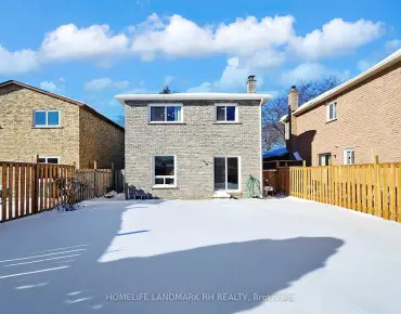 
157 Fitzgerald Ave <a href='https://luckyalan.com/community.php?community=Markham:Unionville'>Unionville, Markham</a> 4 beds 2 baths 1 garage $1.59M