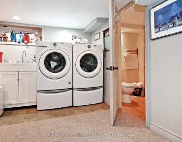 448 Timothy St Central Newmarket, Newmarket 4 beds 4 baths 1 garage $1.4M
