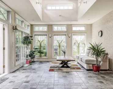 54 Cricklewood Cres <a href='https://luckyalan.com/community.php?community=Markham:Royal Orchard'>Royal Orchard, Markham</a> 5 beds 4 baths 2 garage $3.5M
