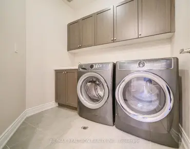 56 Sylvan Cres Oak Ridges Lake Wilcox, Richmond Hill 2 beds 2 baths 1 garage $819.888K