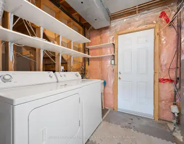 140 Parktree Dr <a href='https://luckyalan.com/community.php?community=Vaughan:Maple'>Maple, Vaughan</a> 3 beds 3 baths 1 garage $824.9K
