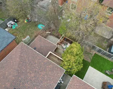 
24 Patrice Cres <a href='https://luckyalan.com/community.php?community=Vaughan:Crestwood-Springfarm-Yorkhill'>Crestwood-Springfarm-Yorkhill, Vaughan</a> 4 beds 5 baths 2 garage $1.419M