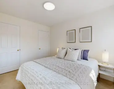 
70 Maffey Cres Westbrook, Richmond Hill 3 beds 4 baths 1 garage $1.1M
