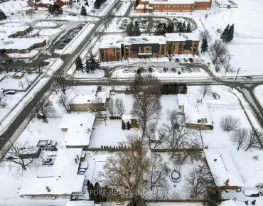 
124 Fairview Ave W Stouffville, Whitchurch-Stouffville  beds  baths  garage $5.5M
