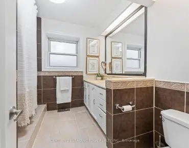 
66 Sylvan Cres Oak Ridges Lake Wilcox, Richmond Hill 4 beds 4 baths 2 garage $1.7M