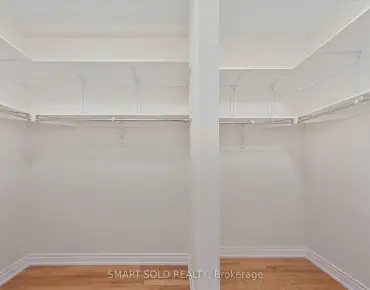 
187 Dundas Way <a href='https://luckyalan.com/community.php?community=Markham:Greensborough'>Greensborough, Markham</a> 4 beds 4 baths 1 garage $799.8K