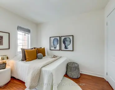 
Decast Cres Box Grove, Markham 3 beds 3 baths 1 garage $1.138M