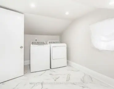 55 Hollybush Dr <a href='https://luckyalan.com/community.php?community=Vaughan:Maple'>Maple, Vaughan</a> 3 beds 4 baths 1 garage $999K