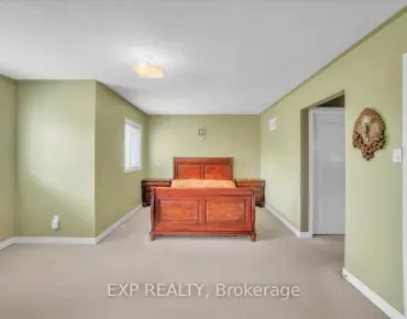 1 Vitlor Dr <a href='https://luckyalan.com/community_CN.php?community=Richmond Hill:Oak Ridges'>Oak Ridges, Richmond Hill</a> 4 beds 3 baths 2 garage $1.35M