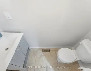 
9548 Weston Rd <a href='https://luckyalan.com/community.php?community=Vaughan:Vellore Village'>Vellore Village, Vaughan</a> 3 beds 4 baths 2 garage $1.29M