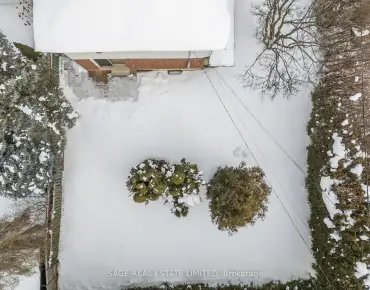 
102 Roy Grove Way <a href='https://luckyalan.com/community.php?community=Markham:Greensborough'>Greensborough, Markham</a> 3 beds 3 baths 1 garage $739K