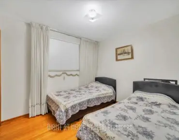 49 Loire Valley Ave <a href='https://luckyalan.com/community.php?community=Vaughan:Patterson'>Patterson, Vaughan</a> 3 beds 4 baths 1 garage $1.168M