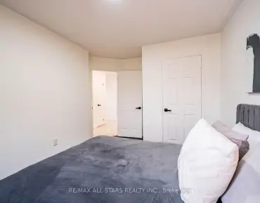 84 Willoway N/A Stouffville, Whitchurch-Stouffville 3 beds 3 baths 1 garage $900K
