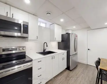 
34 Lamp Cres <a href='https://luckyalan.com/community.php?community=Vaughan:West Woodbridge'>West Woodbridge, Vaughan</a> 4 beds 4 baths 2 garage $1.35M