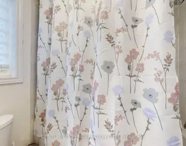 
27 Brackenwood Ave <a href='https://luckyalan.com/community.php?community=Richmond Hill:Westbrook'>Westbrook, Richmond Hill</a> 4 beds 4 baths 2 garage $1.8M