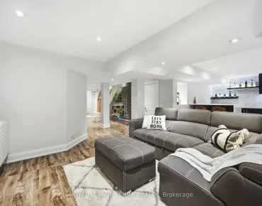 40 Crimson Forest Dr <a href='https://luckyalan.com/community.php?community=Vaughan:Patterson'>Patterson, Vaughan</a> 3 beds 4 baths 2 garage $1.499M