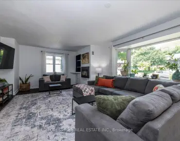 68 Marlin Crt Bristol-London, Newmarket 3 beds 2 baths  garage $749K