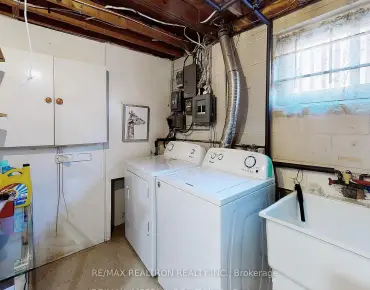 
11 Wendover Crt <a href='https://luckyalan.com/community.php?community=Richmond Hill:Bayview Hill'>Bayview Hill, Richmond Hill</a> 4 beds 6 baths 2 garage $2.888M