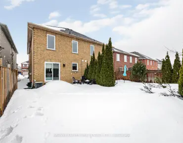 
188 Warwick Cres Summerhill Estates, Newmarket 3 beds 4 baths 1 garage $899K
