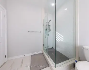 
19 Valleycrest Ave <a href='https://luckyalan.com/community.php?community=Markham:Bullock'>Bullock, Markham</a> 3 beds 5 baths 2 garage $1.439M