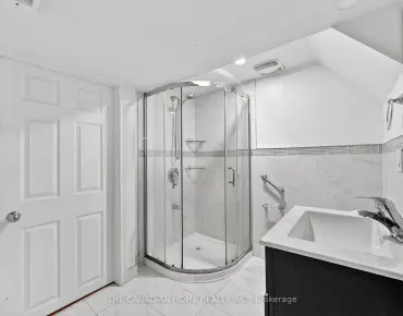 
222 Elka Dr E <a href='https://luckyalan.com/community_CN.php?community=Richmond Hill:Crosby'>Crosby, Richmond Hill</a> 3 beds 2 baths  garage $889K
