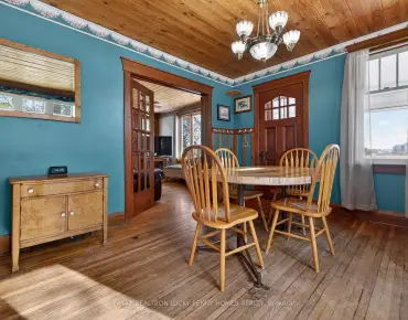 
136 Manley Ave Stouffville, Whitchurch-Stouffville 5 beds 5 baths 2 garage $1.95M