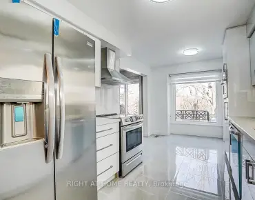 
37 Prince Charles Way <a href='https://luckyalan.com/community.php?community=Markham:Berczy'>Berczy, Markham</a> 3 beds 4 baths 1 garage $918K