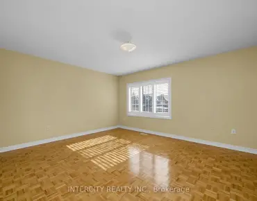 114 Dalhousie St N Vaughan Grove, Vaughan 3 beds 3 baths 1 garage $828K