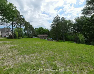 
11960 Yonge St Jefferson, Richmond Hill 3 beds 2 baths 2 garage $1.699M