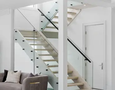 95 Chesney Cres <a href='https://luckyalan.com/community.php?community=Vaughan:Kleinburg'>Kleinburg, Vaughan</a> 4 beds 5 baths 3 garage $2.239M