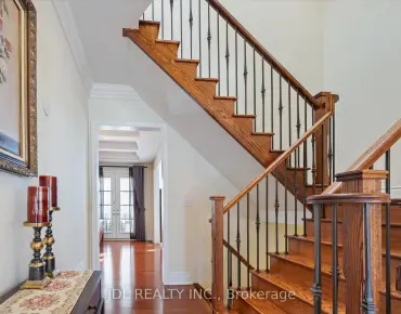 
McConaghy  <a href='https://luckyalan.com/community.php?community=Vaughan:Maple'>Maple, Vaughan</a> 3 beds 4 baths 1 garage $999K