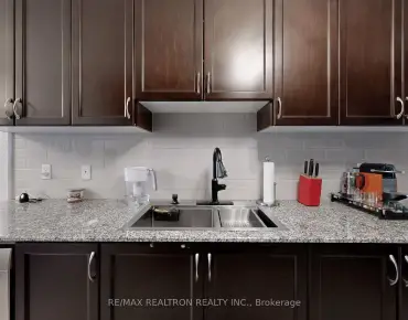 
Squire Dr <a href='https://luckyalan.com/community.php?community=Richmond Hill:Devonsleigh'>Devonsleigh, Richmond Hill</a> 4 beds 4 baths 2 garage $1.479M