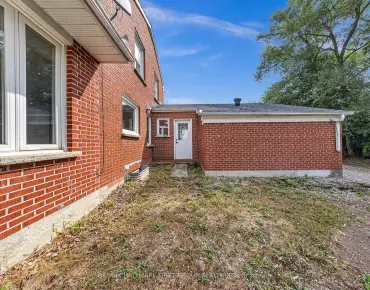 
Highglen  <a href='https://luckyalan.com/community.php?community=Markham:Middlefield'>Middlefield, Markham</a> 4 beds 4 baths 2 garage $1.3M