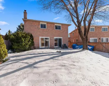 
61 Romfield Crct <a href='https://luckyalan.com/community.php?community=Markham:Royal Orchard'>Royal Orchard, Markham</a> 3 beds 3 baths 1 garage $1.2M