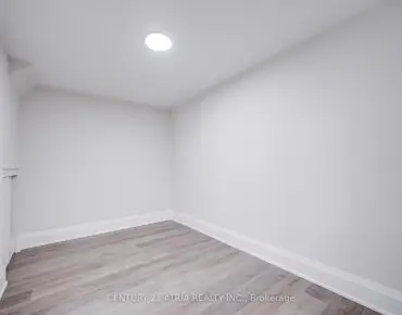 
16 Foshan Ave <a href='https://luckyalan.com/community.php?community=Markham:Berczy'>Berczy, Markham</a> 5 beds 6 baths 2 garage $1.68M