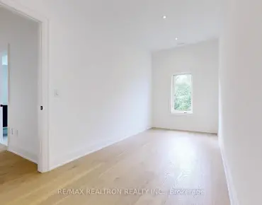 19 Spruce St Aurora Village, Aurora 2 beds 2 baths  garage $1.062M