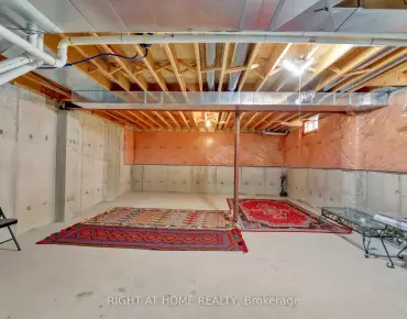 392 Bent Cres <a href='https://luckyalan.com/community.php?community=Richmond Hill:Crosby'>Crosby, Richmond Hill</a> 4 beds 4 baths 2 garage $1.299M