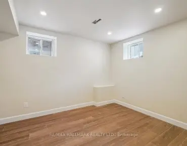 
RAVINE EDGE Dr Jefferson, Richmond Hill 4 beds 4 baths 2 garage $1.698M