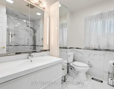 
Major Button's  Sherwood-Amberglen, Markham 3 beds 4 baths 2 garage $1.068M