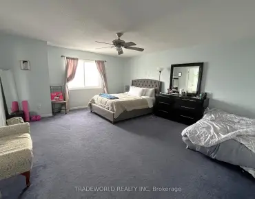 68 Marlin Crt Bristol-London, Newmarket 3 beds 2 baths  garage $749K