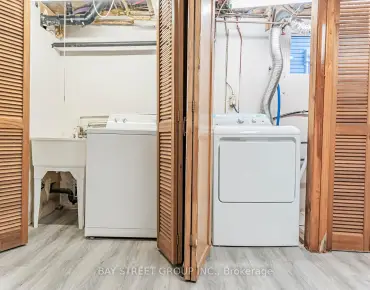 
21 MACKENZIE'S STAND Ave <a href='https://luckyalan.com/community.php?community=Markham:Unionville'>Unionville, Markham</a> 3 beds 3 baths 1 garage $1.4M